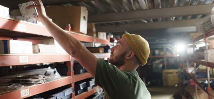 Efficiënter werken met een WMS systeem: zo verbeter je jouw logistieke proces